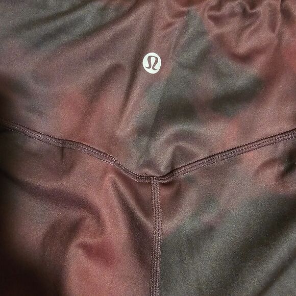 NWT Lululemon Swiftly Tech Leggings 2.0 Purple Women’s Size 4 - Picture 6 of 6